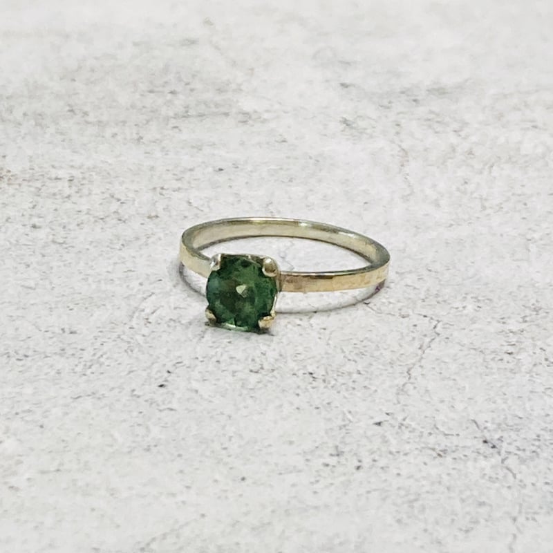 一粒 華奢リング/グリーンアパタイト0.77ct | ジュエリー春日