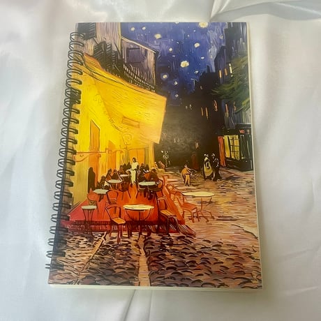 【大人のためのアート文具】ゴッホ《夜のカフェテラス》のリングノート｜世界の名画