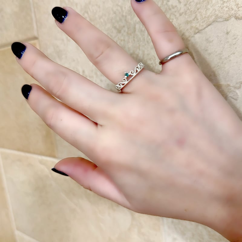 グランディディアライト プリンセスリング｜希少石がきらめく、繊細  