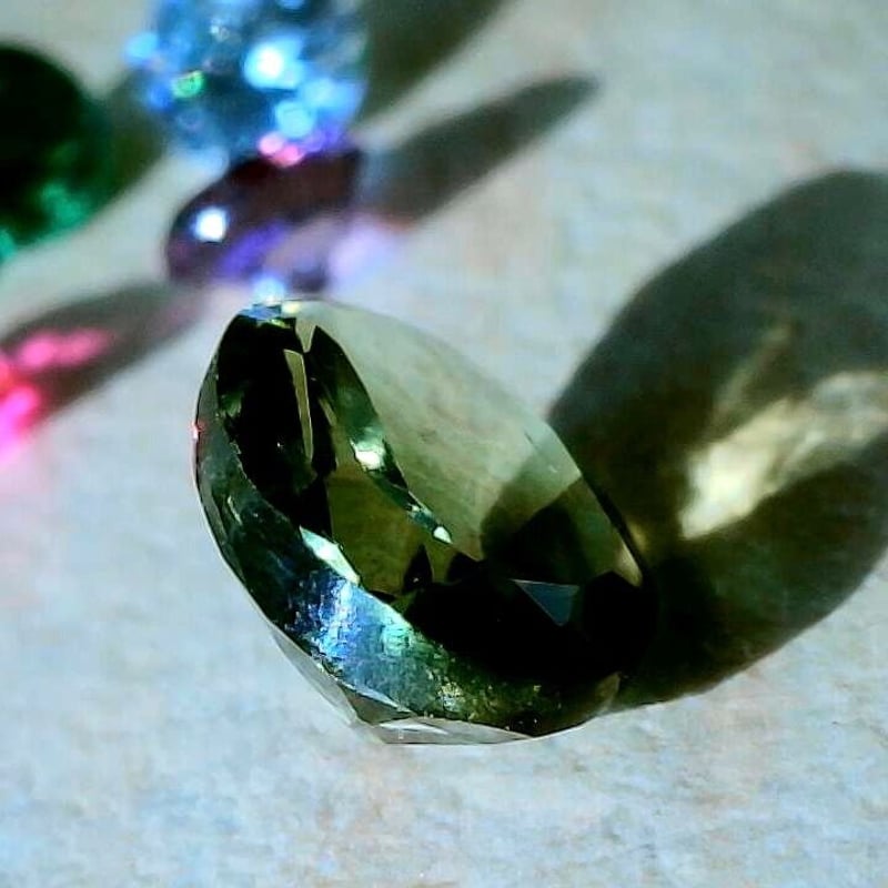 バイカラー グリーントルマリン 天然石ルース 0.33ct | ジュエリー春日