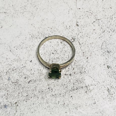 一粒 華奢リング/グリーンアパタイト0.77ct