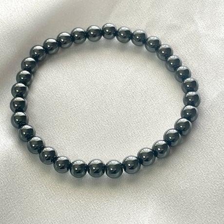 【ユニセックス】ヘマタイトブレスレット｜精神を整えるグラウンディングストーン