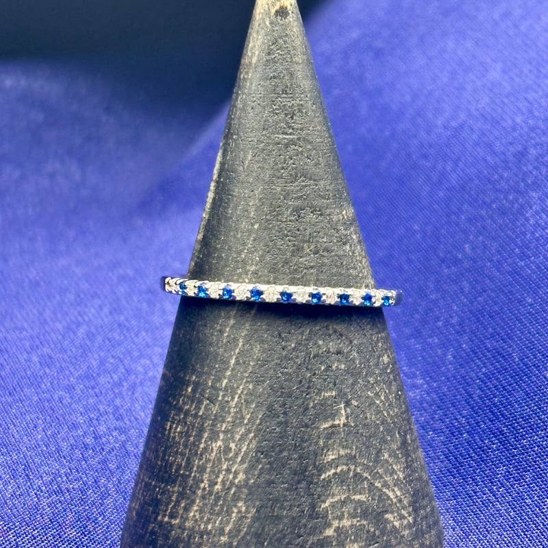 ブルーサファイア ハーフエタニティリング｜青の輝きが彩るシルバー925