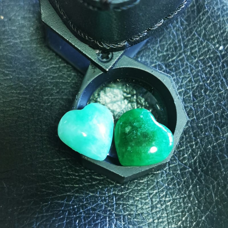 レアカット】ハート型ヒスイ2石セット 天然石ルース