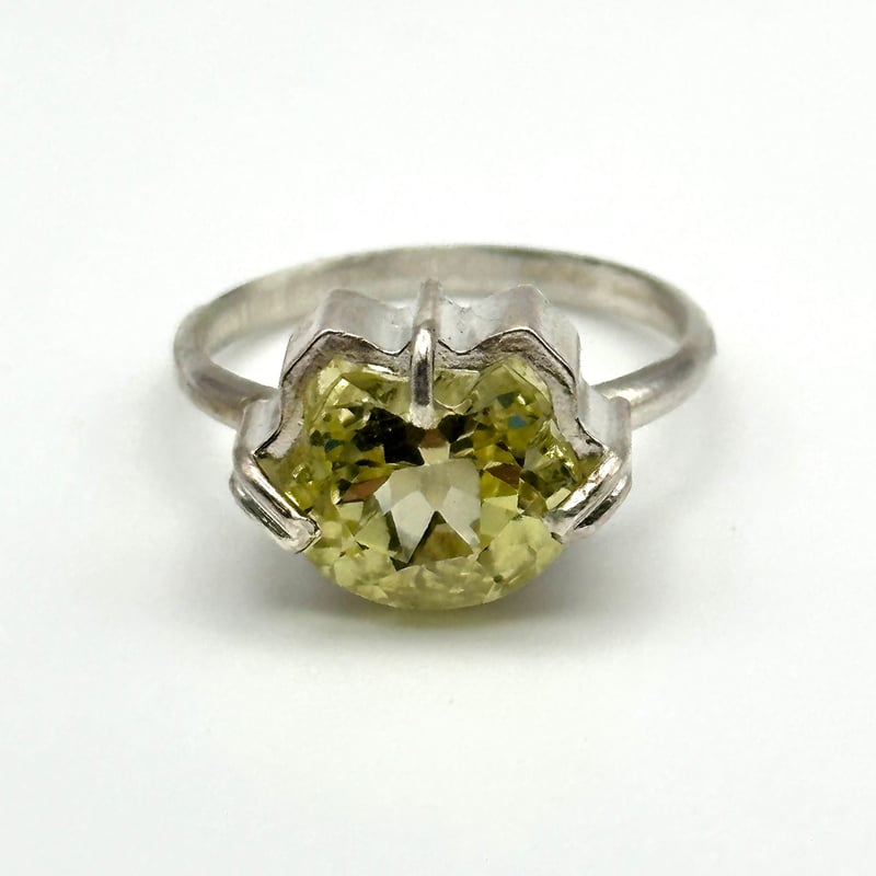 ねこ守りシリーズ】ねこの匠枠リング｜猫カットレモンクォーツ