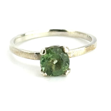 一粒 華奢リング/グリーンアパタイト0.77ct