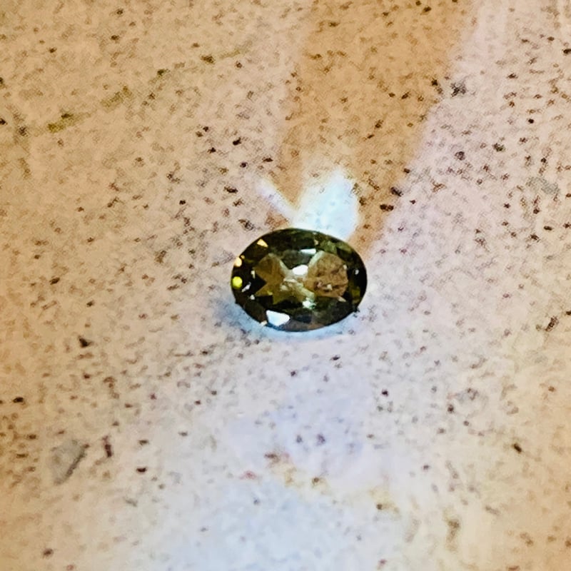 バイカラー グリーントルマリン 天然石ルース 0.33ct | ジュエリー春日