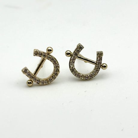 馬蹄（ホースシュー）ピアス｜ゴールド