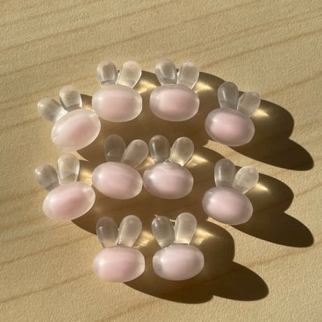 うさぎのビーズ（横穴） 10個セット ピンクのみ