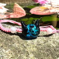 【ホタルガラス】ねこ玉のミサンガ