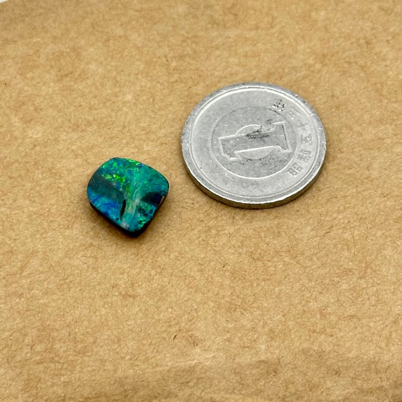 天然ボルダーオパール 3.2ct｜母岩付きダブレットルース | ジュエリー春日