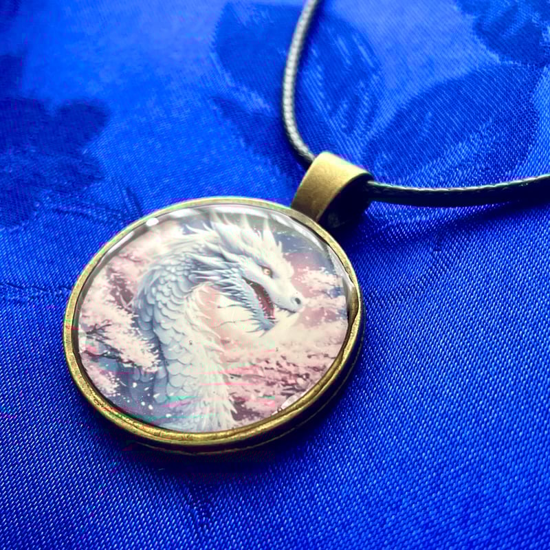 時代物　銀龍　ネックレス　お守り　魔除け　縁起物 Amazon.co.jp: 時代物 銀龍 ネックレス お守り 魔除け 縁起物