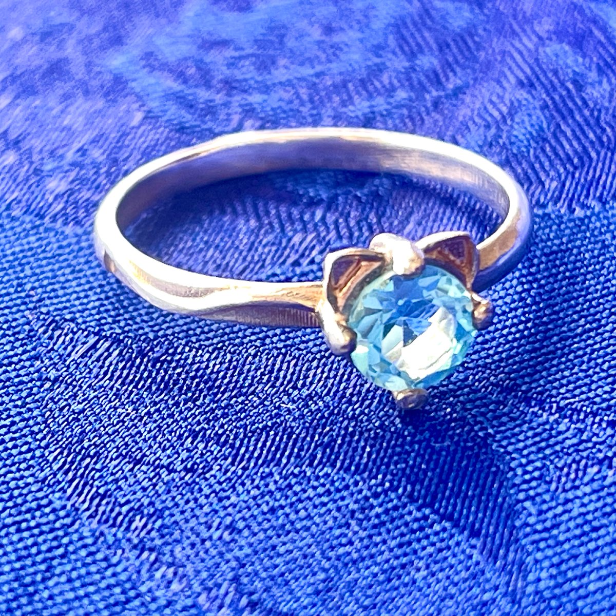 11月誕生石】猫ちゃんリング/ブルートパーズ | ジュエリー春日