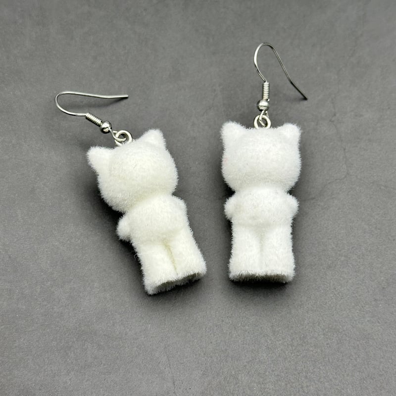 3Dレジン子猫ピアス｜ぬいぐるみみたいなふわふわ猫アクセ