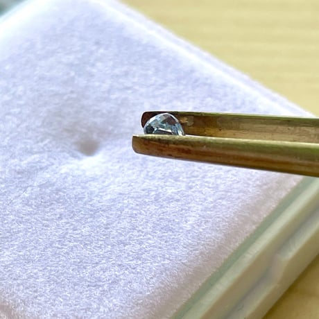 サファイア  0.26ct / 3.5mm×3.5mm