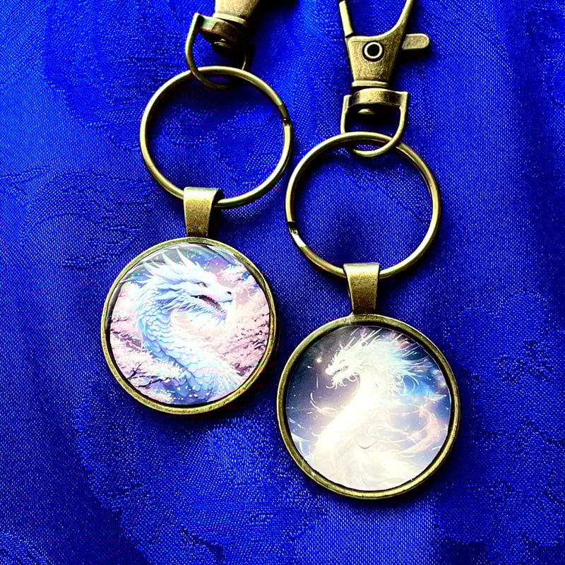 縁起物】白龍さまのお守りキーホルダー/ 龍神様 | ジュエリー春日