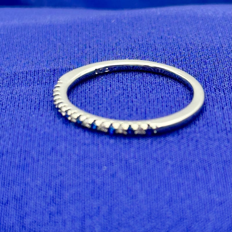 ブルーサファイア ハーフエタニティリング｜青の輝きが彩るシルバー925