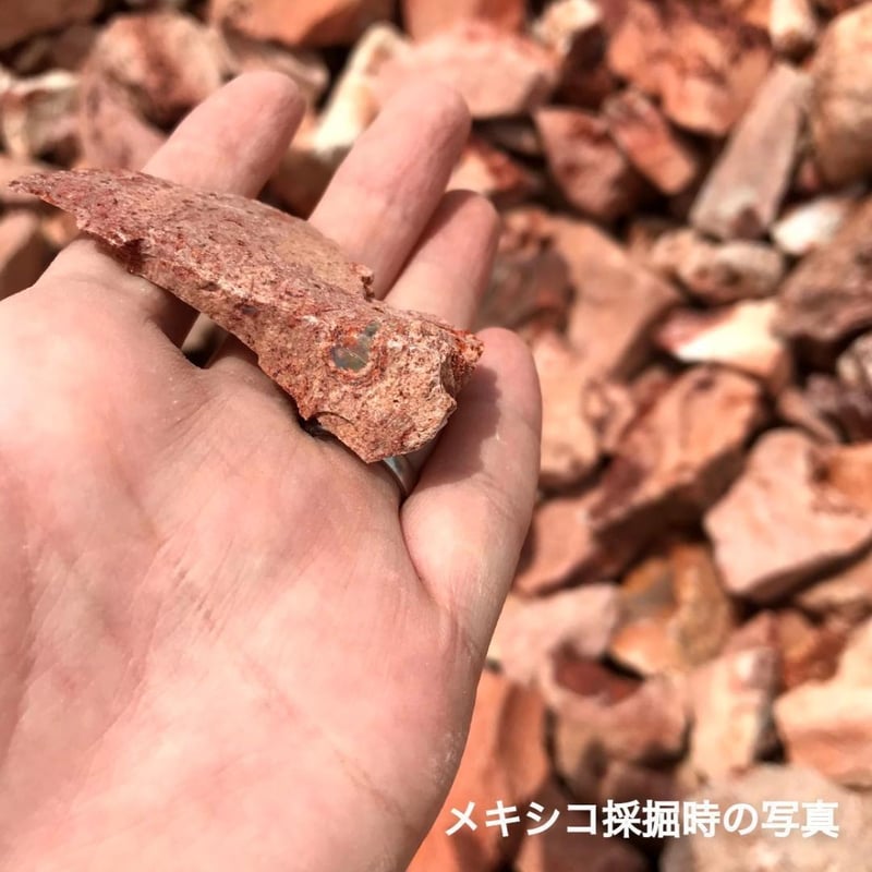 メキシコ鉱山で採掘した オパールの原石 | ジュエリー春日