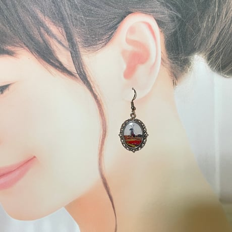 【限定1点 セール品】モネ「チューリップ畑Ⅱ」/アンティーク調ピアス