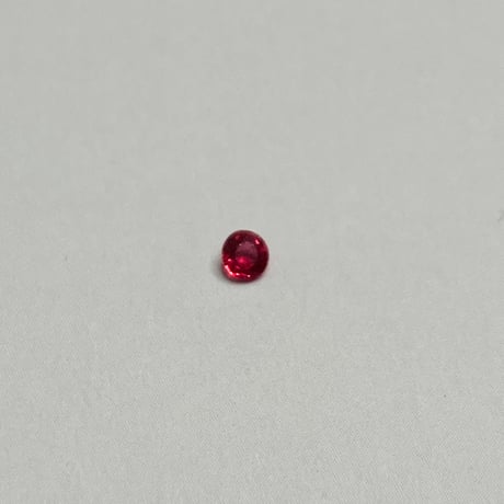 レッドスピネル 0.06ct