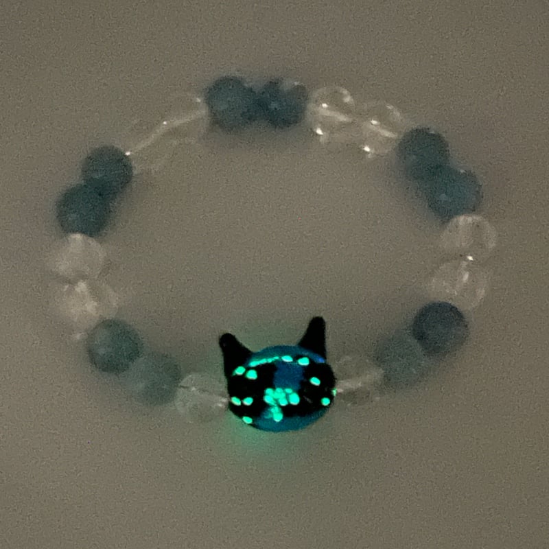 ネコ！お守りのような天然石ブレス　素敵な逸品 ねこ守りシリーズ】猫玉の天然石ブレスレット/アクアマリン