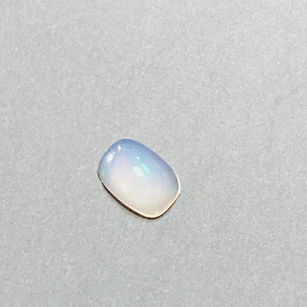 ホワイトオパール0.50ct/オーバル opalルース | ジュエリー春日