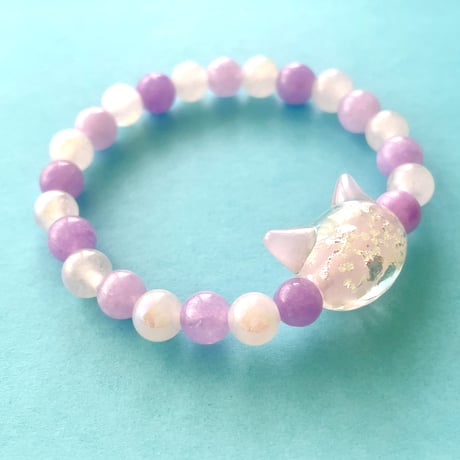 【大人からお子様】蓄光ホタルガラス（猫玉）のキッズ用ブレスレット/天然石 ムーンストーン、ローズクオーツ、アメジスト