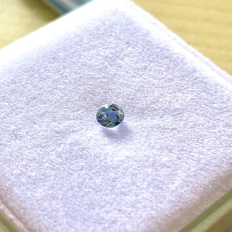 サファイア  0.26ct / 3.5mm×3.5mm