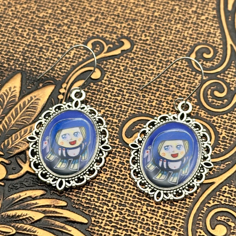 保守派の推し活に｜現代画家ザビちゃんコラボ《日本国旗 青ダルマ