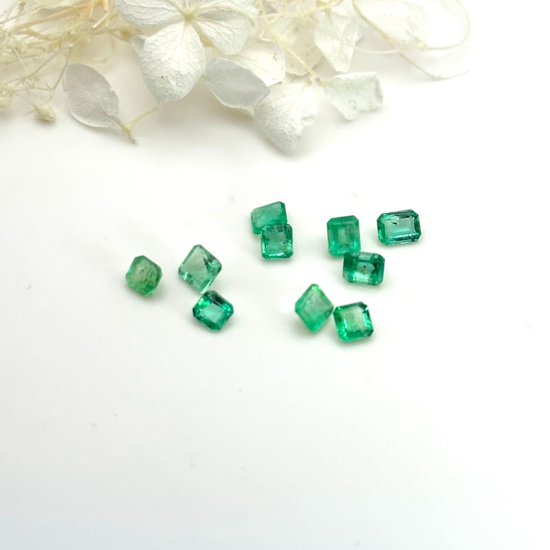 [5月誕生石][宝石質] SSSエメラルド ボタンカット 5月誕生石][宝石質] SSSエメラルド ボタンカット 5月誕生石