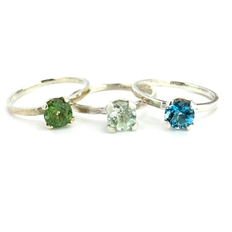 一粒 華奢リング/グリーンベリル0.76ct