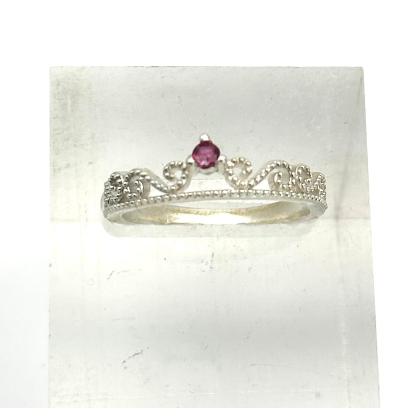 ルビーのプリンセスリング 繊細クラウンの魔法 | ジュエリー春日