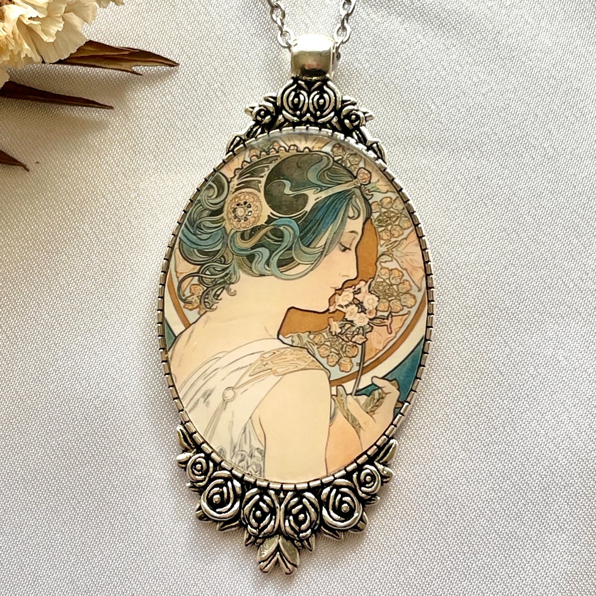 ジュエリー　イラスト　洋書　Jewelry 中世　古代　アクセサリー　ネックレス THEFT セフト エジプト フォラオ ネックレス ペンダント