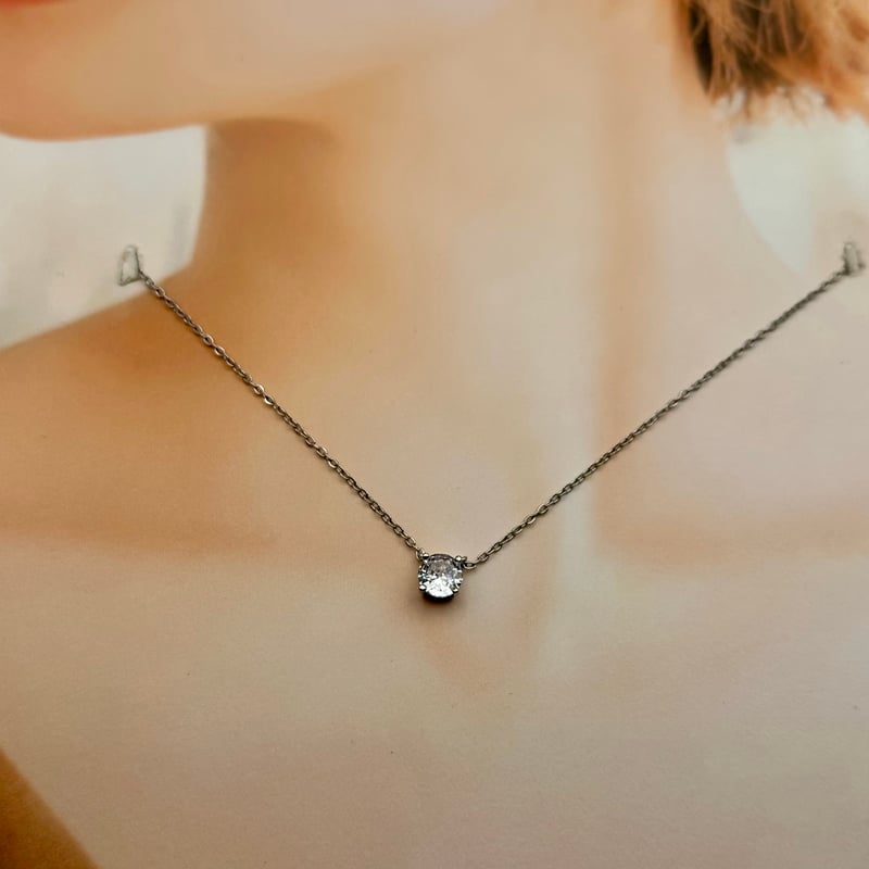 凛（りん）ー モアサナイト ネックレス | ジュエリー春日