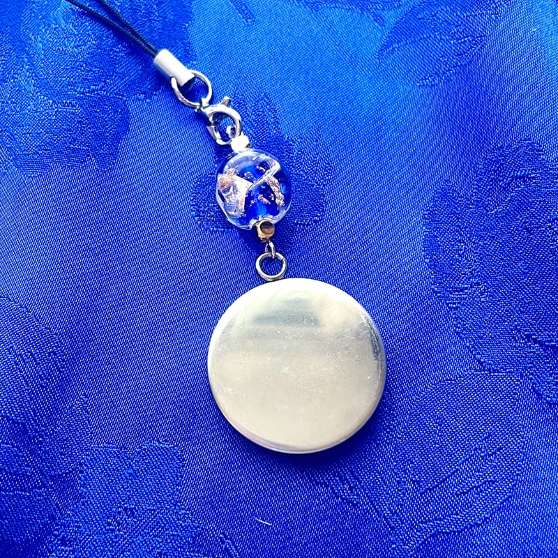 縁起物】白龍さまのお守りストラップ / 龍神様 とんぼ玉