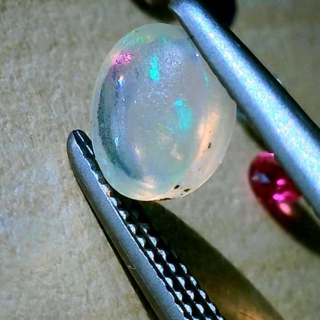 ホワイトオパール 天然石ルース 0.33ct