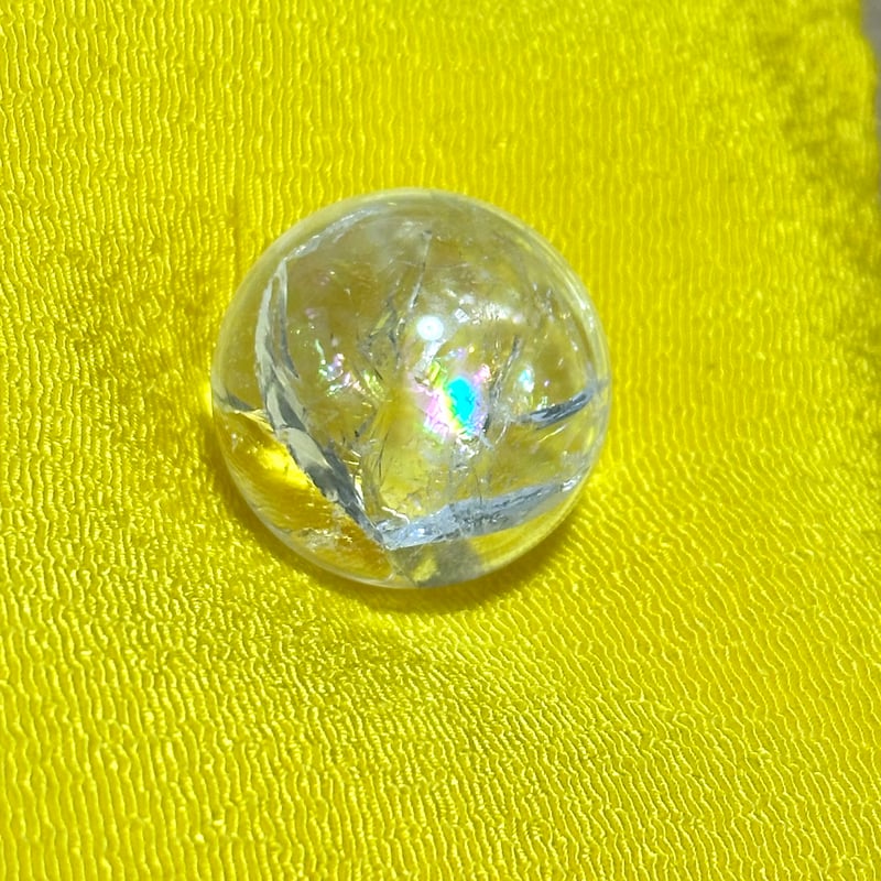 ✳️☆逸品☆透明度とギラギラ煌めくクラックと虹‼️✨レインボー 水晶 丸玉 天然石 虹入り水晶 丸玉｜浄化と癒しをもたらすクラック水晶