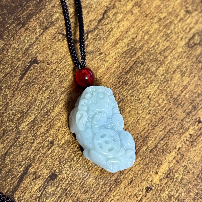 貔貅様（ヒキュウ様）の天然石ネックレス/ 翡翠 | ジュエリー春日