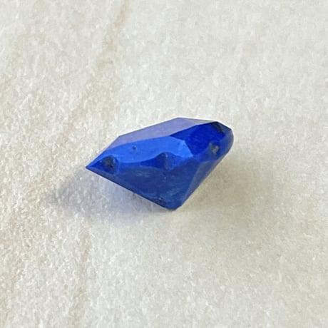 【有名研磨師NOBU氏作】猫ちゃんカット ラピスラズリ 天然石ルース /7.5mm×8.0mm