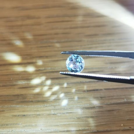ゾイサイト 天然石ルース 0.46ct /5mm×5mm