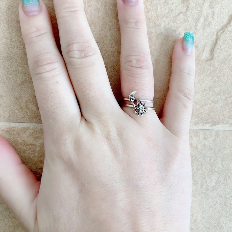 太陽と月モチーフリング 太陽と月モチーフの結婚指輪のオーダーメイド｜結婚指輪・婚約