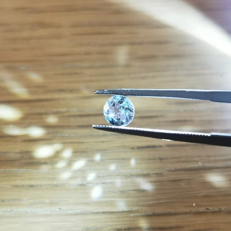 ゾイサイト 天然石ルース 0.46ct /5mm×5mm