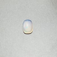 ホワイトオパール0.50ct/オーバル opalルース