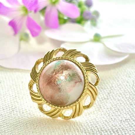 【アレルギー対応】手描きのお花ボタンピアス/スタッドピアス/サージカルステンレス