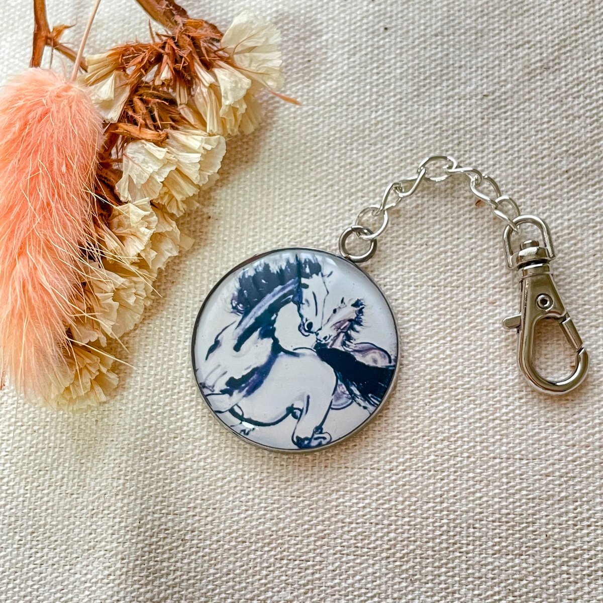 徐悲鴻《2匹の馬》キーホルダー｜午年・馬の推し活に | ジュエリー春日