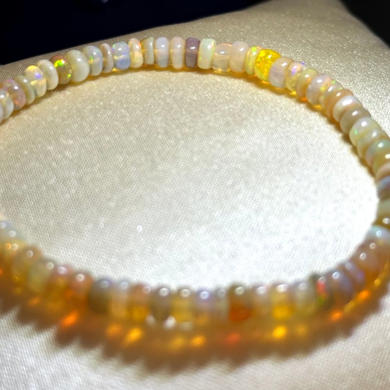 プレシャスオパールブレスレット 〜遊色効果〜 | ジュエリー春日