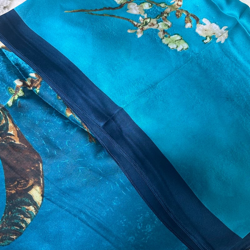名画ショール｜ゴッホ《アーモンドの花》で彩るアートスカーフ