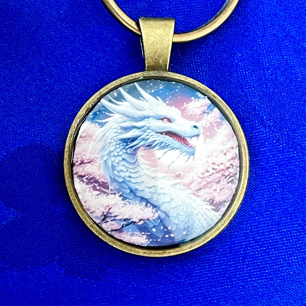 美しい龍神様の縁頭☆チョーカーやキーホルダーにもお使いいただけます