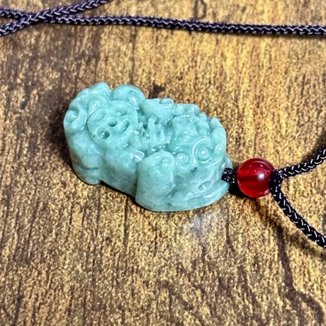 貔貅様（ヒキュウ様）の天然石ネックレス/ 翡翠