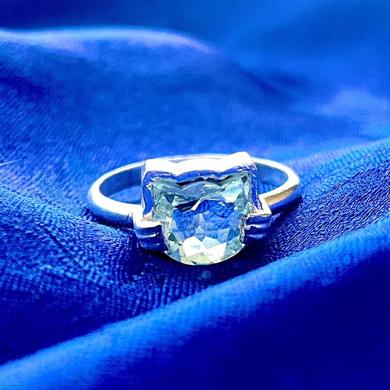 ねこ守りシリーズ】猫の匠枠リング/猫カット ブルートパーズ